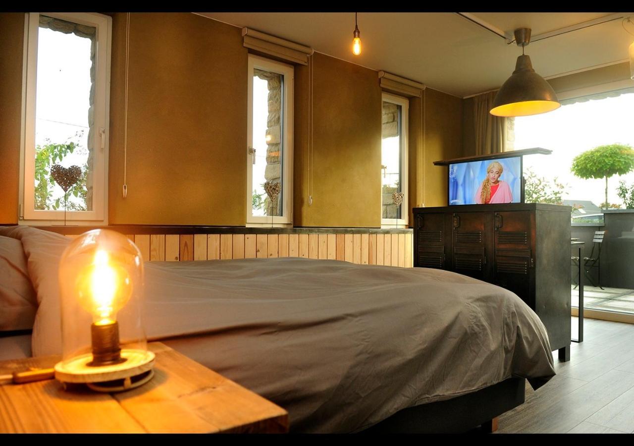 Bed and Breakfast Sur Le Tige Hamois Екстер'єр фото